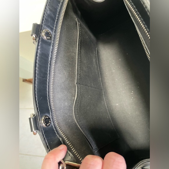 Louis Vuitton Epi - Picture 7 of 8